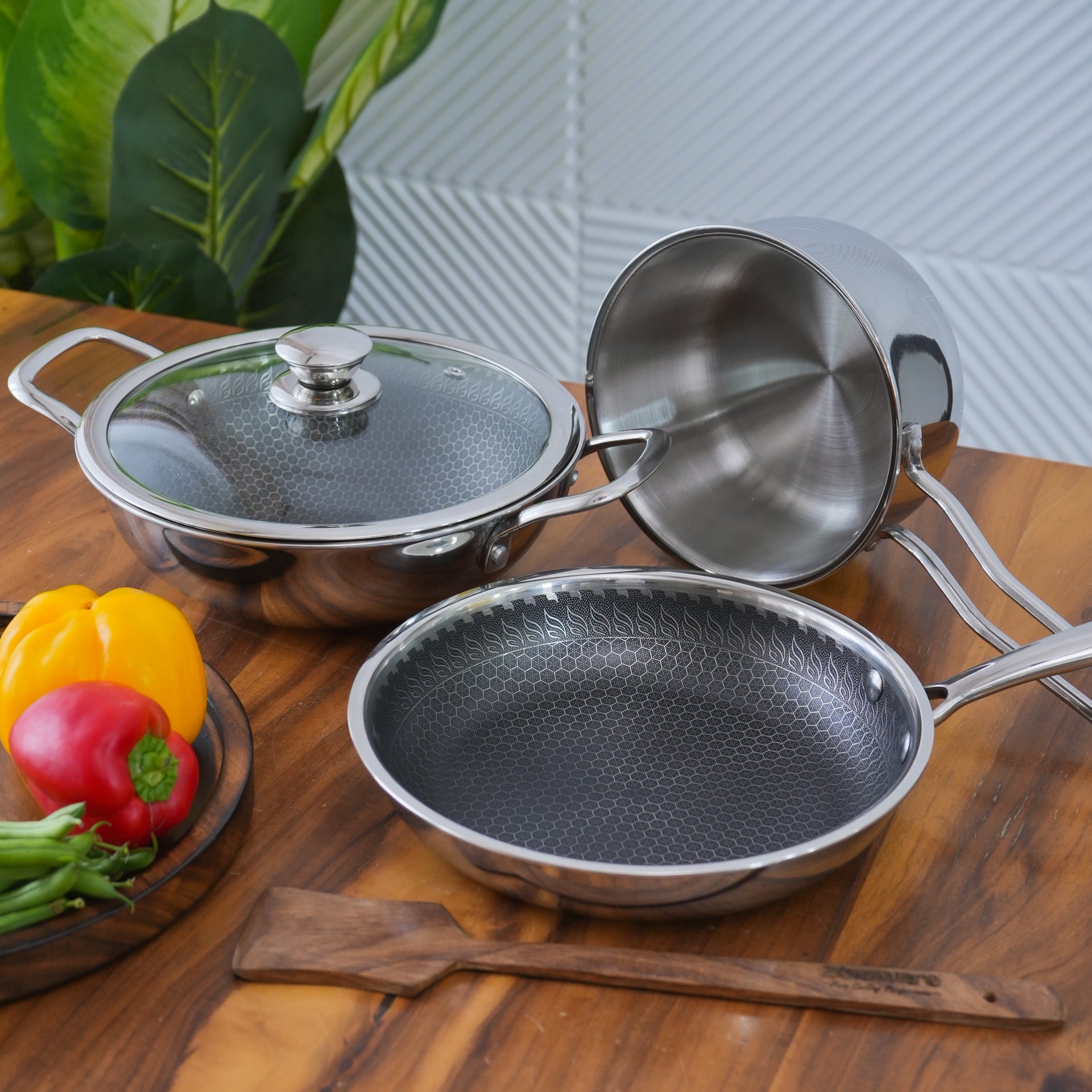 Honey Comb Triply Kadai + Fry Pan Cookware Set with Lid (3 Pcs Set) Free Sauce Pan 1650 ml